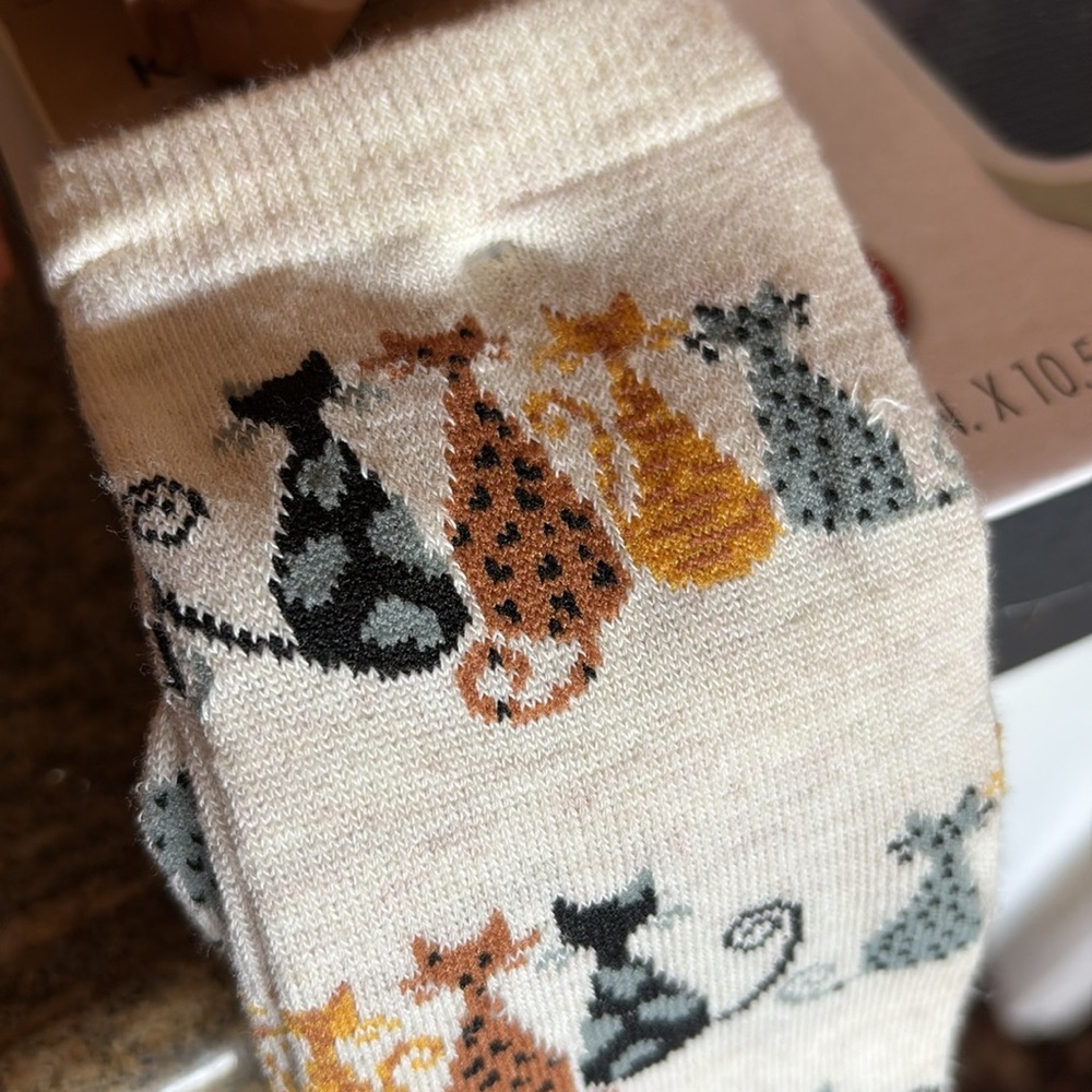 K. Bell Cat Patterned Socks - Picture 8 of 8